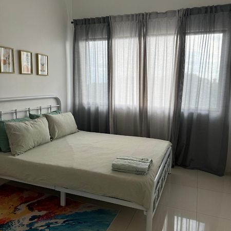 Bunga Homestay Sea View Kuala Terengganu Luaran gambar