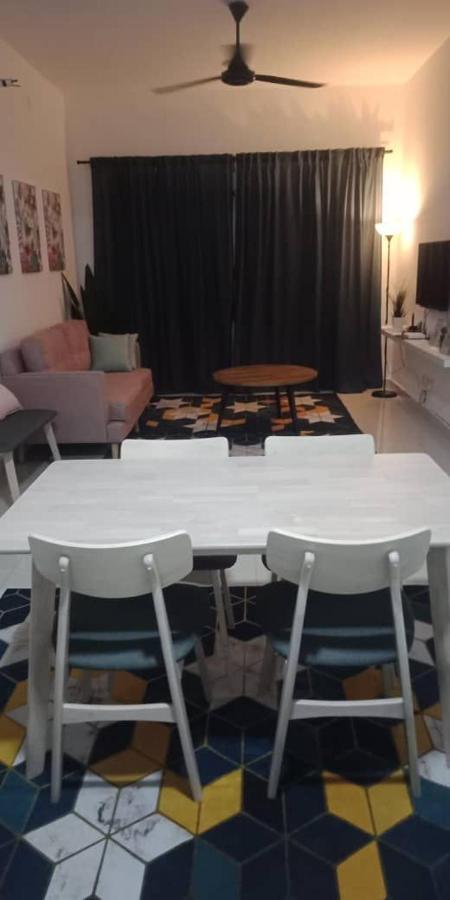 Bunga Homestay Sea View Kuala Terengganu Luaran gambar